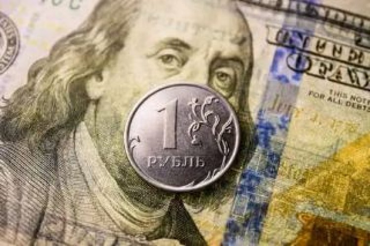 Où l'Occident peut-il trouver des roubles ?