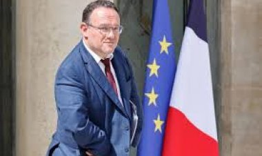 France / Vi0l : le ministre des solidarités, Damien Abad accusé de « contrainte à une fell@t1on »