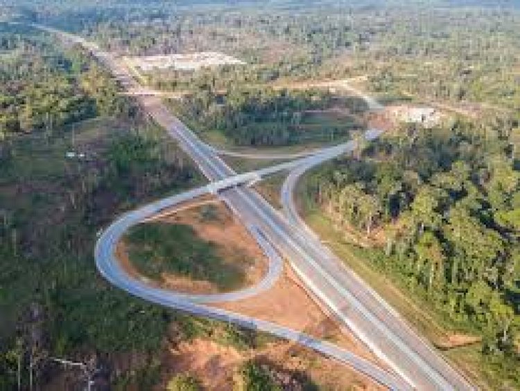 Infrastructures : à la découverte de l'autoroute Kribi-Lolabé