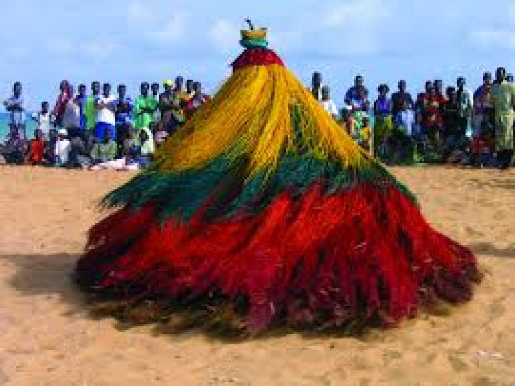 Aux Béninois - PETIT-LAMBERT OVONO : « [Voilà qu'ils veulent] coloniser le Gabon tout entier en lieu et place de la France en y introduisant leur culture diabolique de VAUDOU »