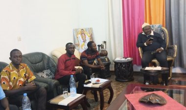 Cameroun - Vie estudiantine : le Président de l'ACEEB de Douala et sa délégation reçus à la Chefferie