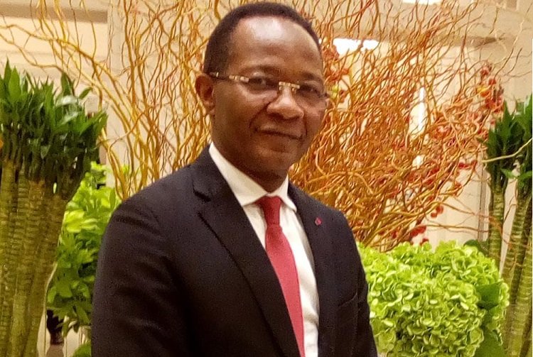 JEAN BLAISE GWET : « Si la France veut stopper l’ampleur du sentiment anti-français en Afrique, elle  doit laisser les Camerounais choisir librement leur candidat en 2025. » 
