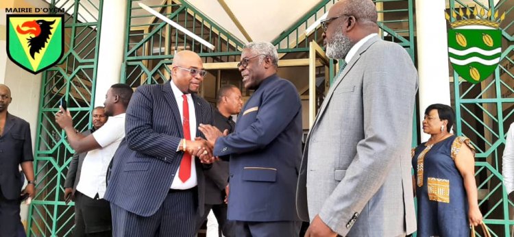 Mairie d’Oyem – Gabon : le ministre Pascal Houangni en visite chez son excellence Jules Djeki
