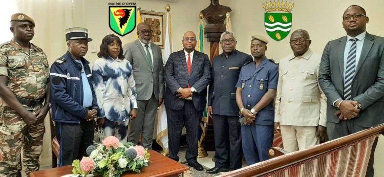 Mairie d’Oyem – Gabon : le ministre Pascal Houangni en visite chez son excellence Jules Djeki