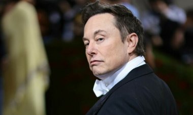 Elon Musk coupe l'internet gratuit en Ukraine et force le Pentagone à payer la facture