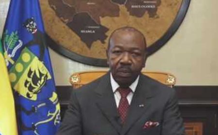 Naufrage de l'Esther Miracle : Ali Bongo aux côtés des victimes