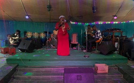 Cameroun / Concert : Quand l'action de Queen Étémé rime avec la cause humanitaire