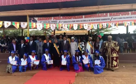À Mbouda, L’Hon. Manfouo David célèbre l’excellence scolaire et universitaire