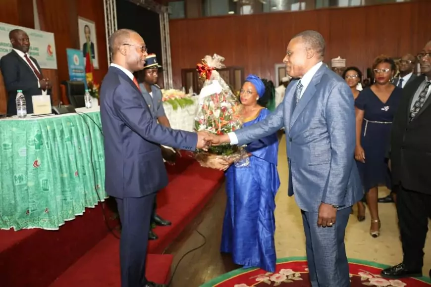 Cameroun / Vœux au minpmeesa : objectif booster la production manufacturière en 2024
