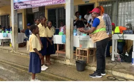 Au Cameroun, le lavage des mains pour la santé des élèves et des populations