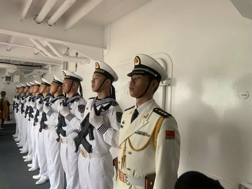 Coopération médico-militaire : le navire-hôpital chinois “Arche de la paix” accoste au Port autonome de Douala