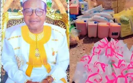 Cameroun : Sa Majesté Tenekam Joseph offre des cadeaux de fin d'année aux populations du village Bakassa