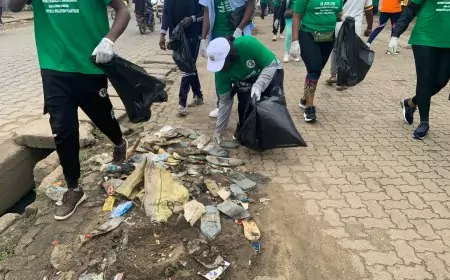 Une marche sportive pour un environnement sans Plastique, l'Association "Main dans la Main" en action à Douala 5ème
