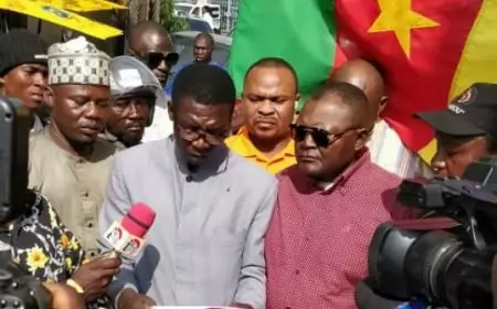 Les leaders syndicaux des motos-taxis du Cameroun appellent au respect de la loi et de la paix