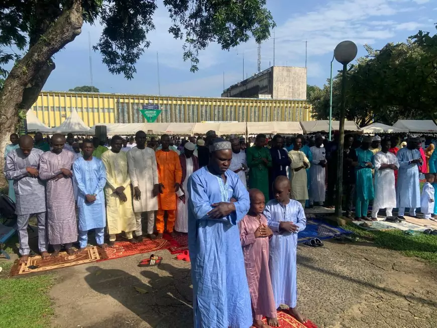 L'Aïd el-Kébir 2025 à Douala : Entre appel à la vigilance Électorale et prières pour la paix au Cameroun
