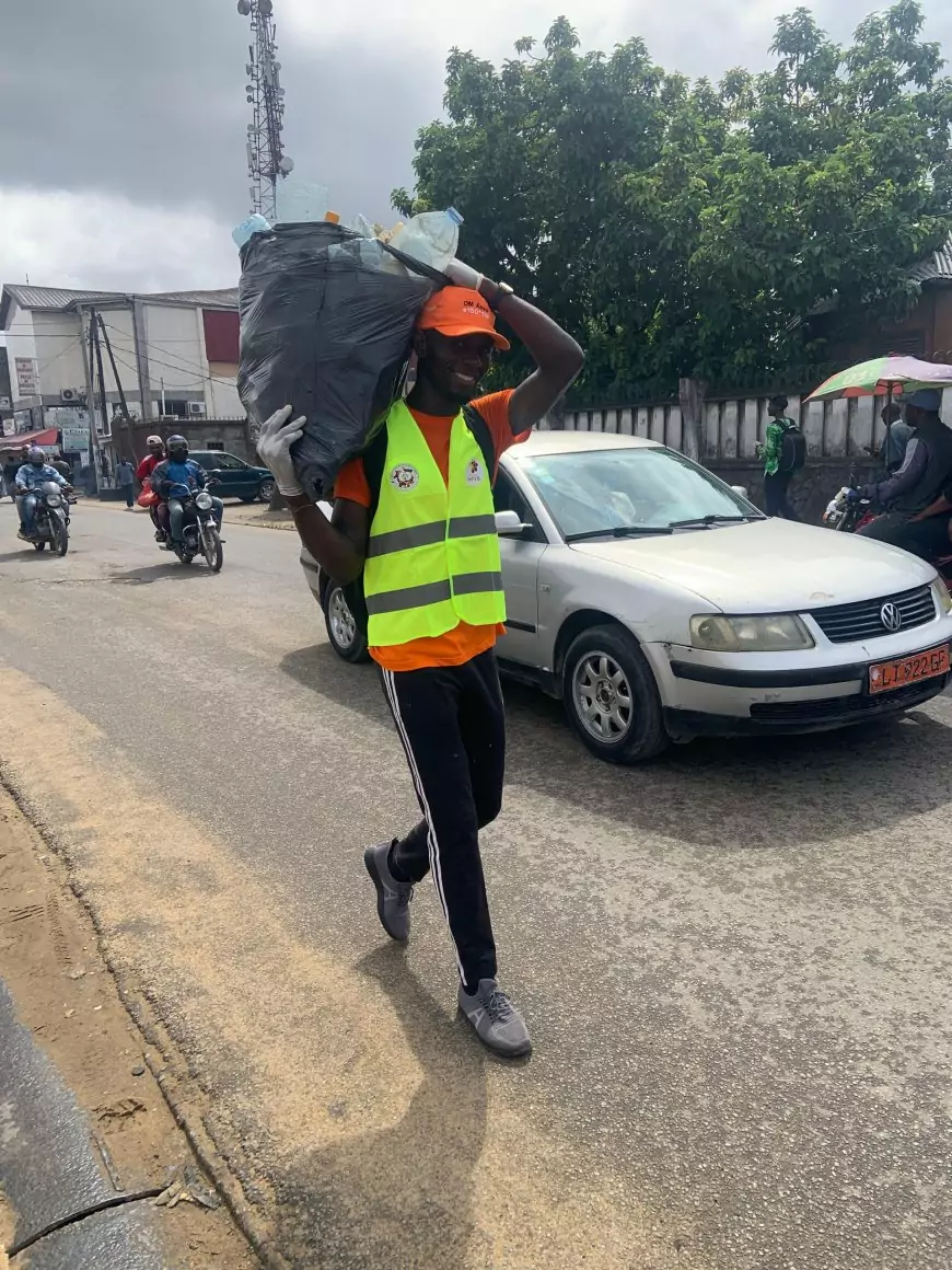 Une marche sportive pour un environnement sans Plastique, l'Association "Main dans la Main" en action à Douala 5ème