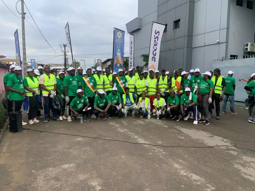Une marche sportive pour un environnement sans Plastique, l'Association "Main dans la Main" en action à Douala 5ème