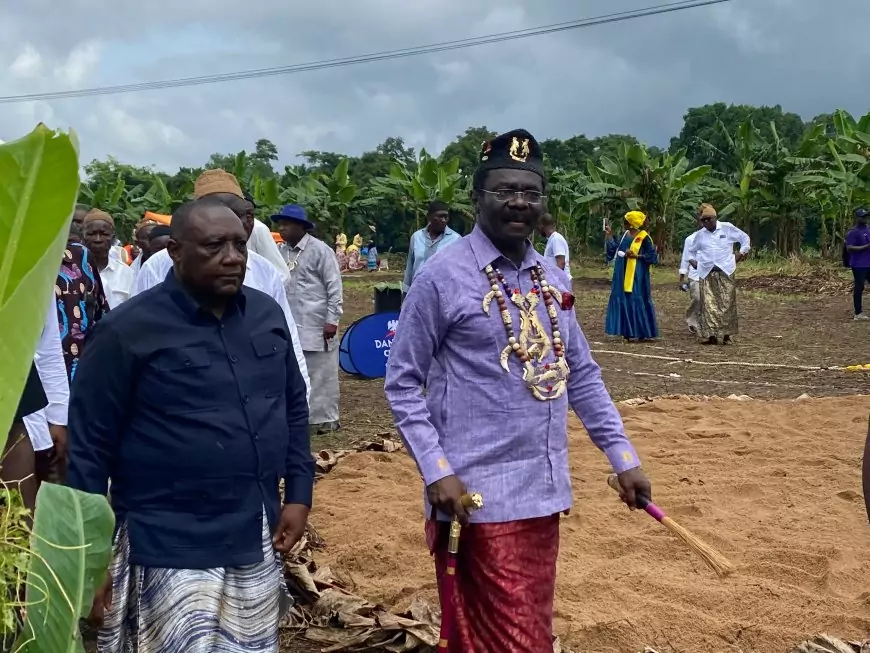 Cameroun / Le Ngondo s’invite à Bwene-Oli : Une célébration éclatante de la culture Sawa sous l’égide de Moulongo Oscar