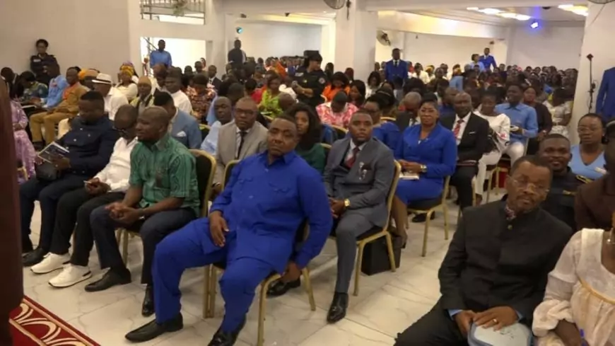 Oswald Baboké à la Fountain of Hope de Bonabéri : un dimanche de ferveur spirituelle, d’appel à la grâce et à la paix au Cameroun