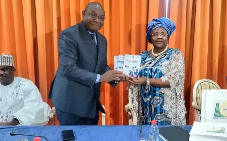 CAMEROUN - Transformation digitale: Le nouvel annuaire statistique du secteur des postes et télécommunications et des TIC dévoilé à Yaoundé.