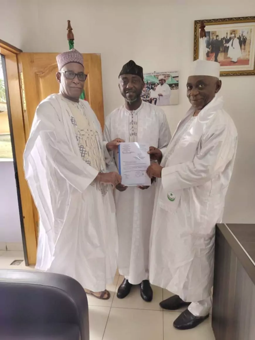 Un Homme de Foi au Service de Tous : L’Imam Oussoumanou Youssoufou Nommé Aumônier National des Hôpitaux par le Dr Manaouda Malachie
