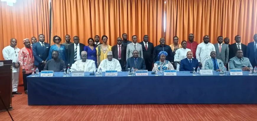 CAMEROUN - Transformation digitale: Le nouvel annuaire statistique du secteur des postes et télécommunications et des TIC dévoilé à Yaoundé.