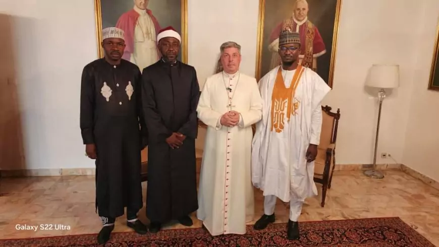 Cameroun : Le nouvel Aumônier National des Hôpitaux pour le Culte Musulman Cheikh Ousmane Youssouf reçu par le Nonce apostolique