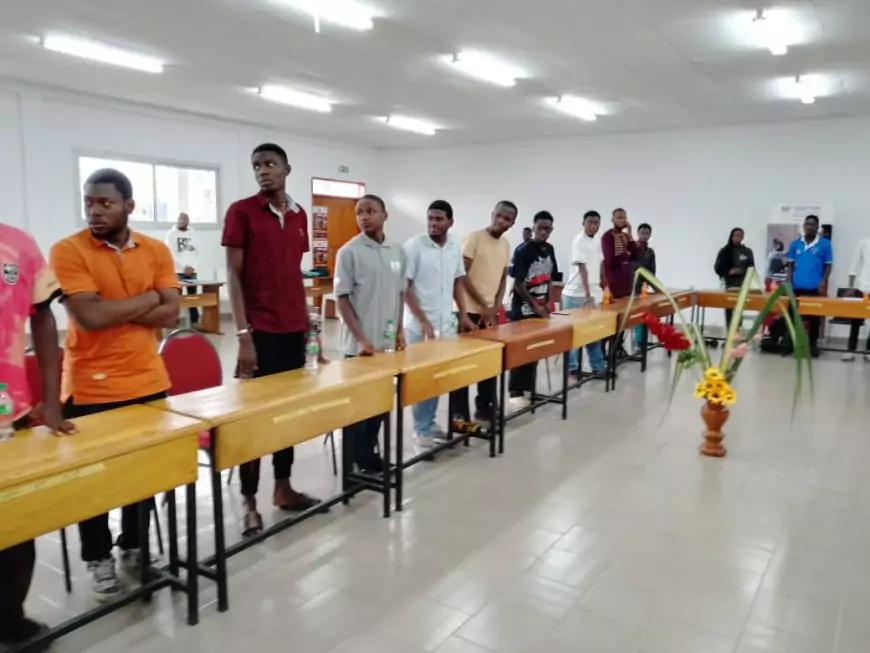 Visite Guidée des membres du Conseil d'Administration à l'Auditorium du Complexe de la Professionnalisation de l’Université de Douala sous la houlette de Mme le Pr. Altante BIBOUM