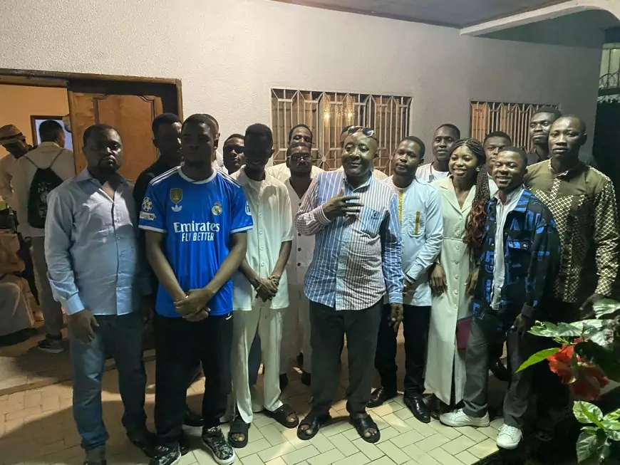 L’Université de Douala vibre pour Paul Biya : Le Pr Jean Gatsi, un homme de cœur au service de la jeunesse