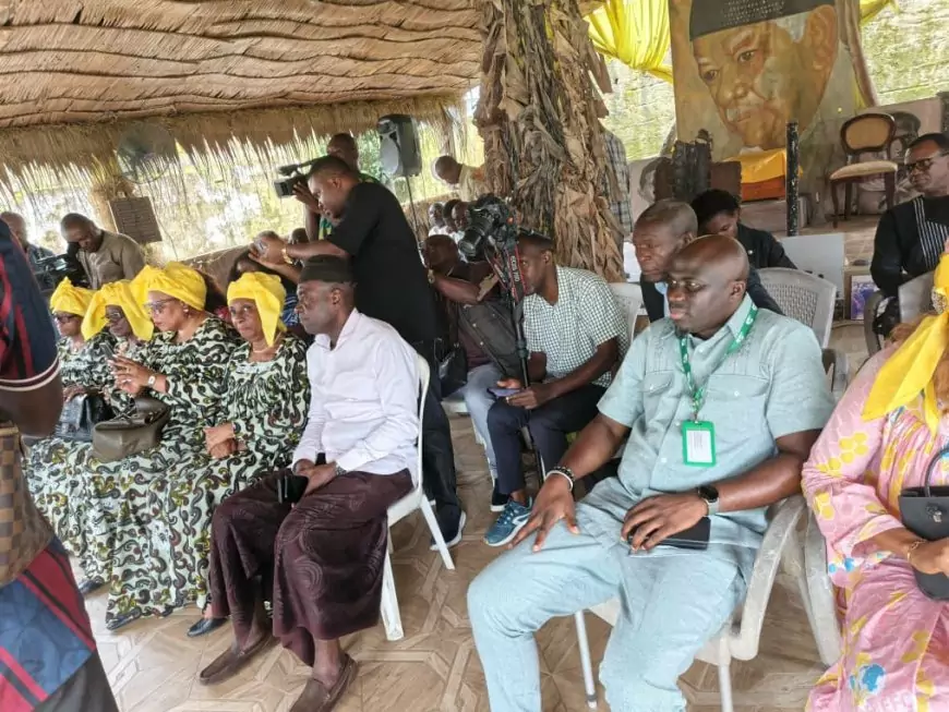 Douala : présentation de l'ouvrage "Voix d'une Tradition, Femme d'un Peuple"
