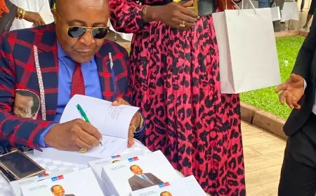 Dédicace : Pr Jean Gatsi, architecte des mots pour le Libéralisme Communautaire de Paul Biya
