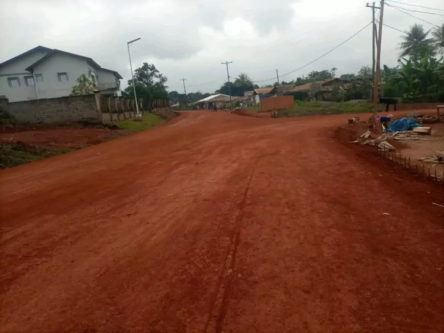 Commune d’Ayos au Cameroun : Le Maire Ndongo Biko'o et la Réfection des Routes