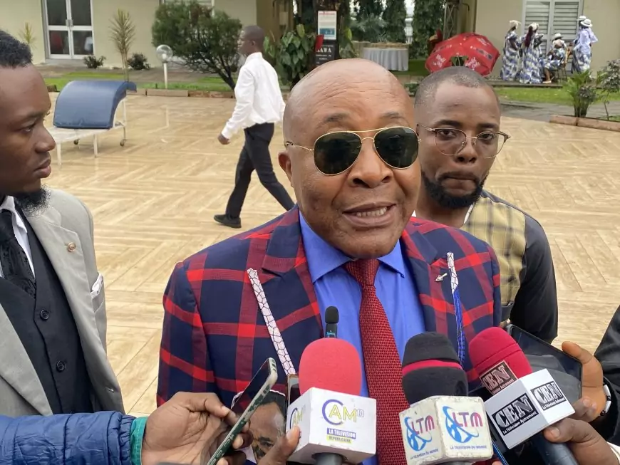 Dédicace : Pr Jean Gatsi, architecte des mots pour le Libéralisme Communautaire de Paul Biya