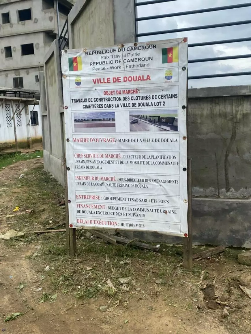 Douala au Cameroun : le maire de la ville en tournée pour redonner vie aux cimetières et à la ville