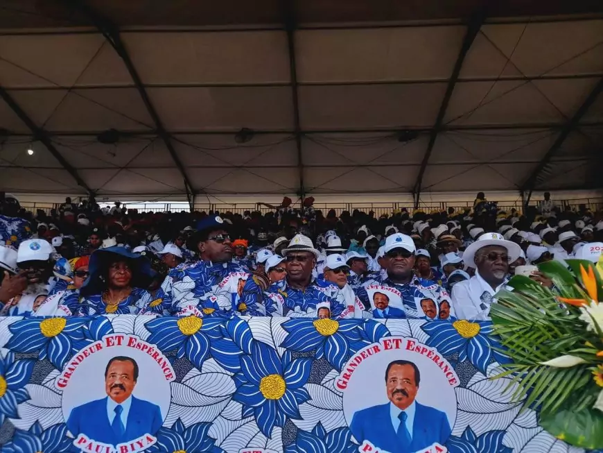 Douala vibre pour Paul Biya : un meeting enflammé clôture la campagne présidentielle