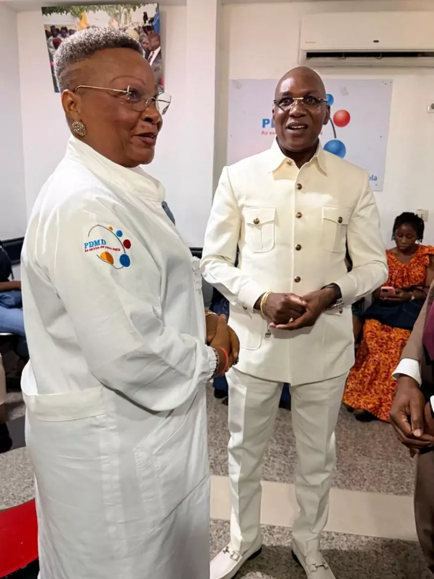 Le Dr Manaouda Malachie en visite inopinée dans les structures sanitaires de Douala