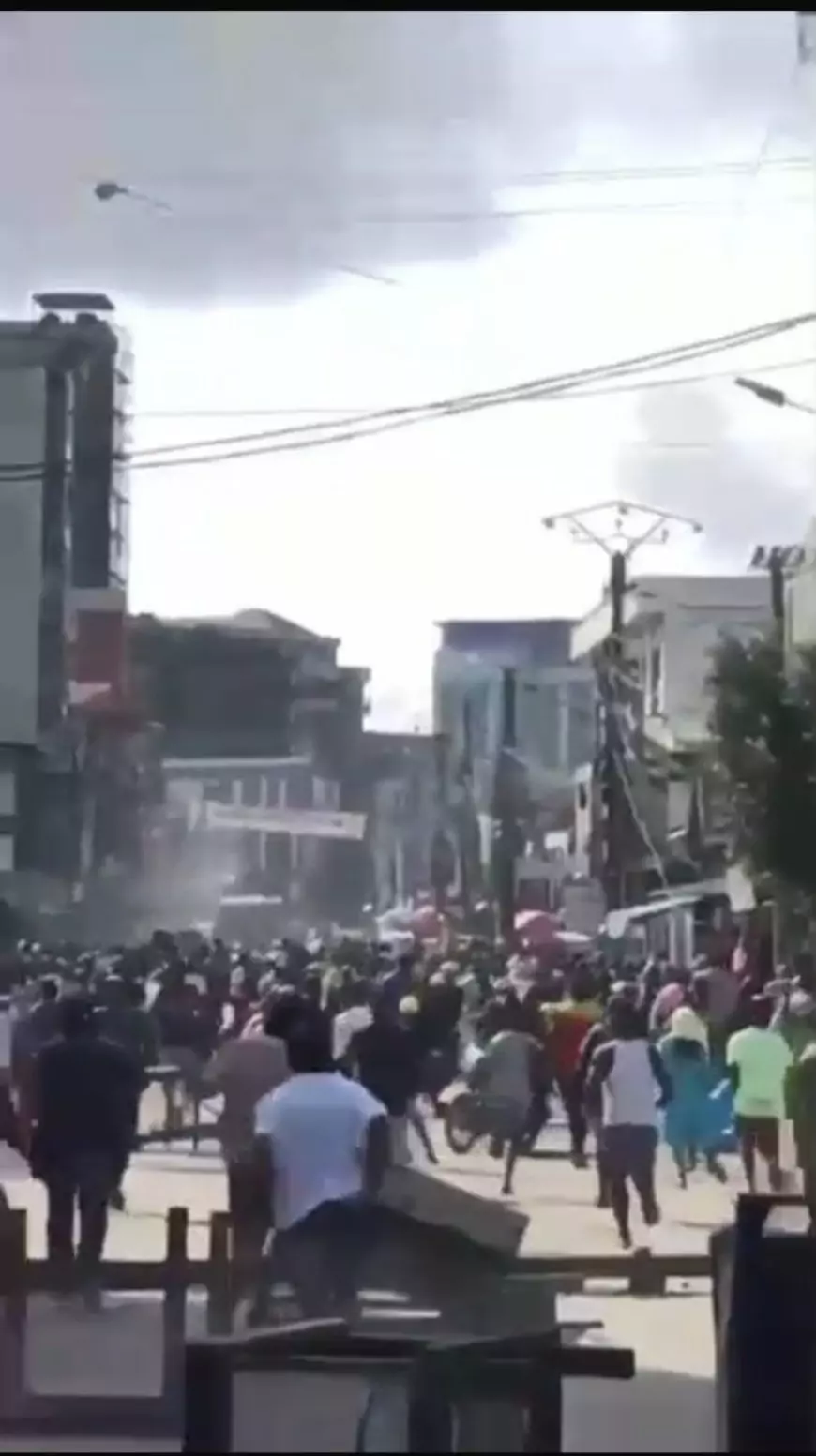 Tensions post-électorales à Douala : quatre morts après des violences urbaines (officiel)