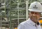 Aliko Dangote frappe un grand coup : sa raffinerie devient la plus grande du monde et défie la mafia du pétrole nigérian !