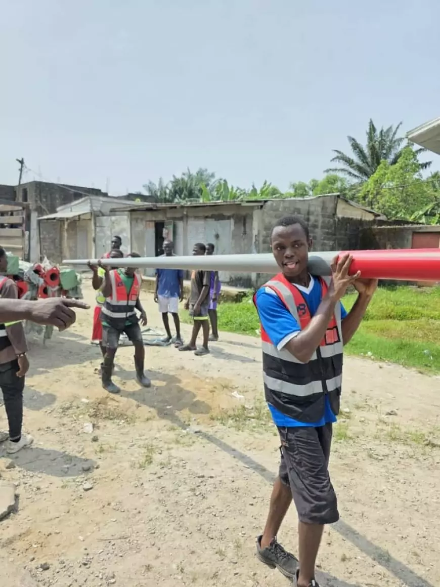 Lumière sur Mbanga-Pongo avec l’Hon. Nourane Fotsing : 200 lampadaires pour un avenir éclairé