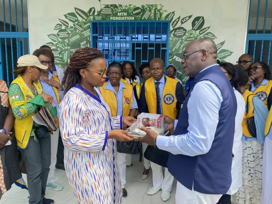 Le gouverneur du District 403B1 du Lions Clubs International multiplie les actions à Douala : visite à Laquintinie et distribution de repas à New-Bell