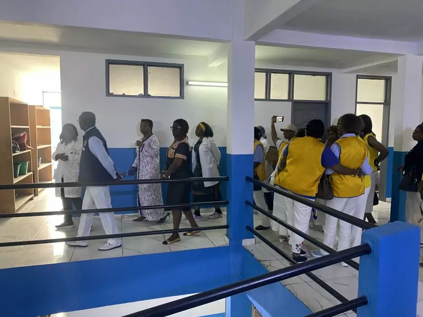 Le gouverneur du District 403B1 du Lions Clubs International multiplie les actions à Douala : visite à Laquintinie et distribution de repas à New-Bell