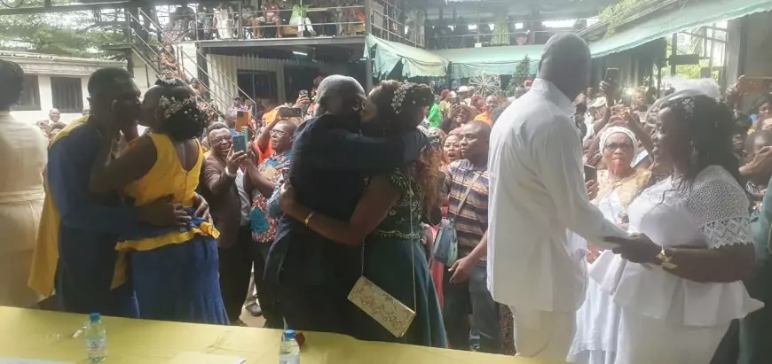 Douala III : la mairie célèbre des mariages collectifs pour renforcer la cellule familiale