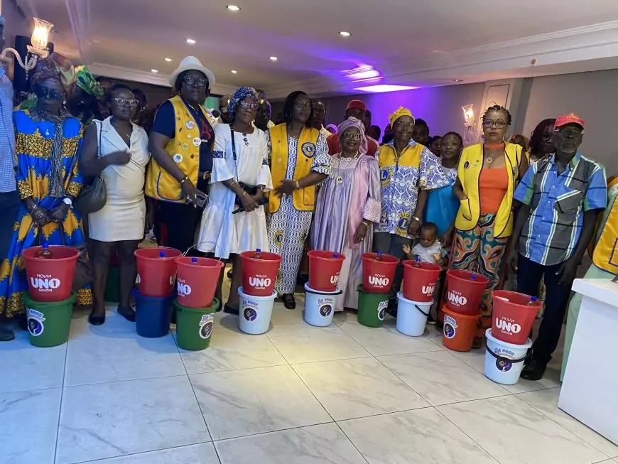 Cameroun : le Lions Club Douala Candle offre “Le seau du bonheur !” à des familles dans le besoin