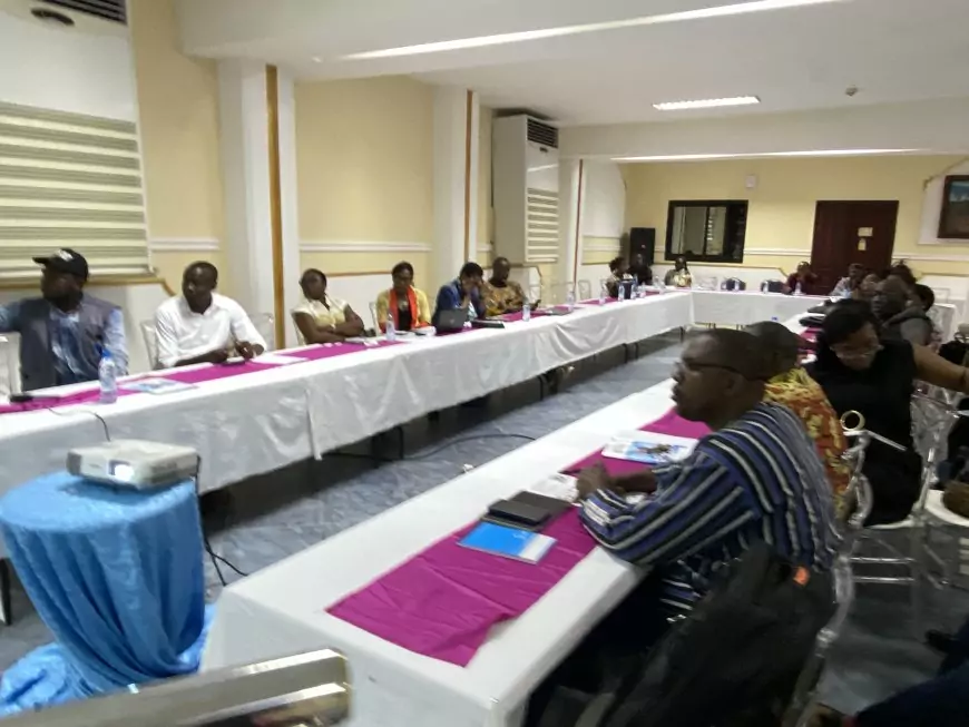 À Douala, la santé mentale au travail a quitté le registre des sujets secondaires pour s’imposer au cœur des discussions professionnelles