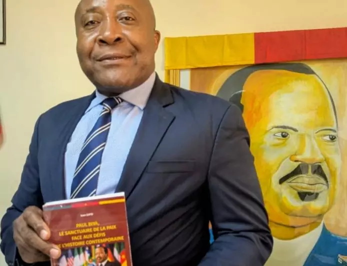 Dans un ouvrage de 600 pages, Pr Jean Gatsi estime que la sagesse de Paul Biya vient de Dieu