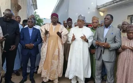 A Maroua l’’AÏD AL ADHA joue les prolongations : le Lamido Elhadj Abdoulaye Yerima Bakari offre un repas du vivre-ensemble aux populations de Maroua