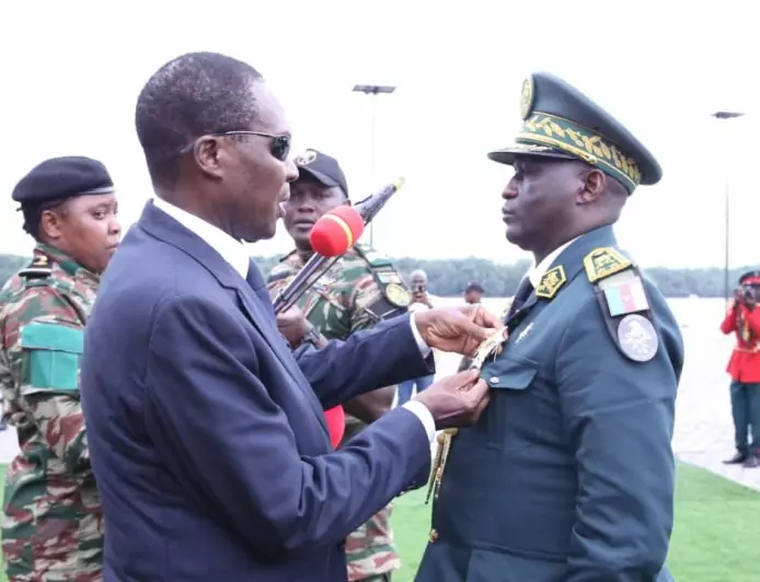 Cameroun: le Général de brigade Ngolo Ngomba Tobie Gabriel élevé à la dignité de Grand officier de l’Ordre national de la valeur