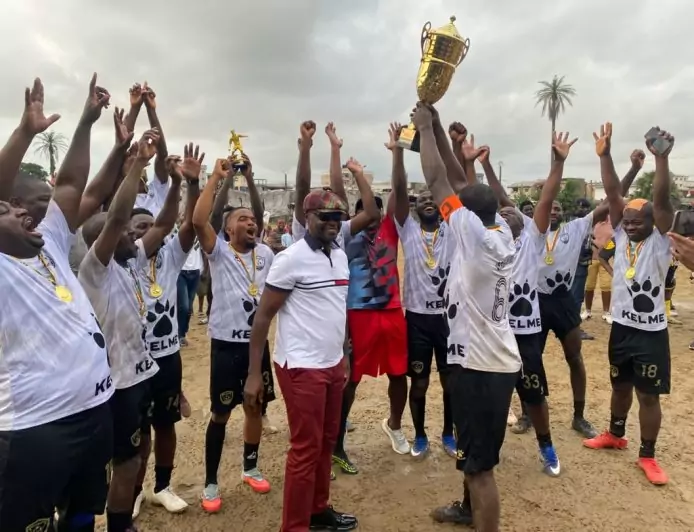 Douala au Cameroun : le Tournoi Vétéran « Notre Police Adorée. La CNI en 24h » clôturé par la victoire de Vétérans Mbonyo 2-0 sur Vétérans de New-Bell (2-1)