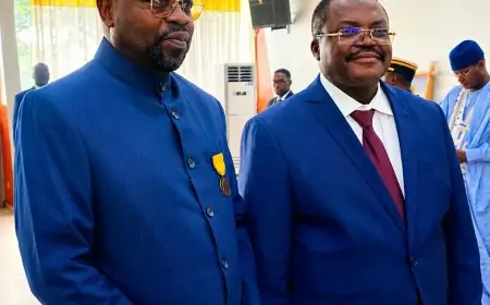 Cameroun : le gouverneur du Littoral décore Guy Martial Kati, Chevalier de l’Ordre du Mérite camerounais